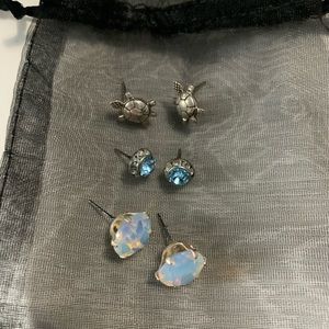 Beachy stud earring bundle🐢🌊